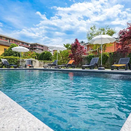 Rachel Quadro Apartment